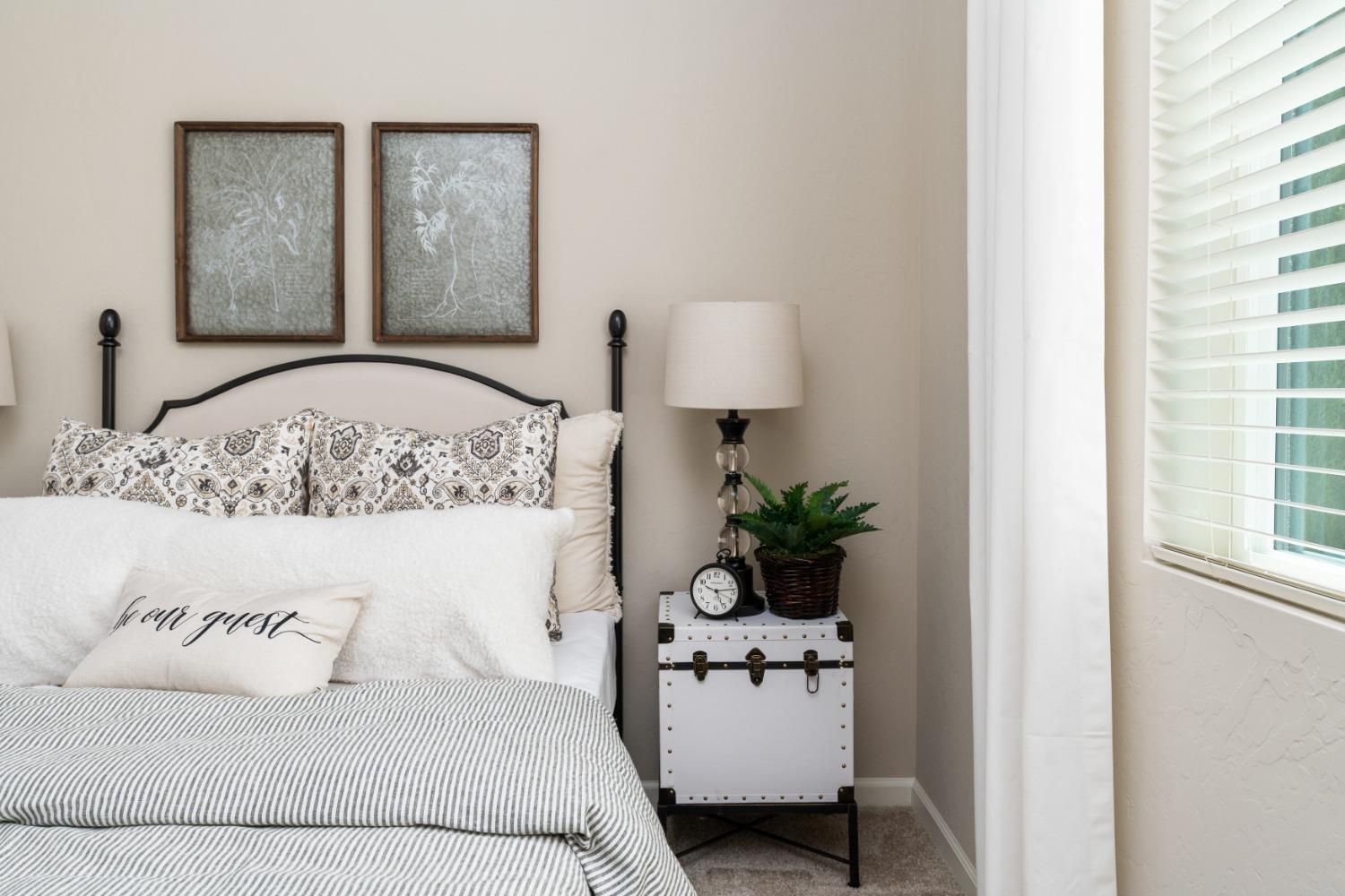 1934 N Arroyo Ave, Fresno, CA 93727