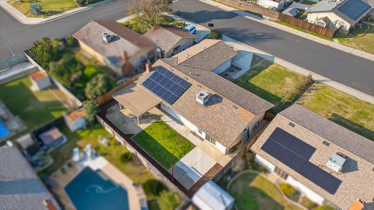 1506 Robinwood Ave, Clovis, CA 93611