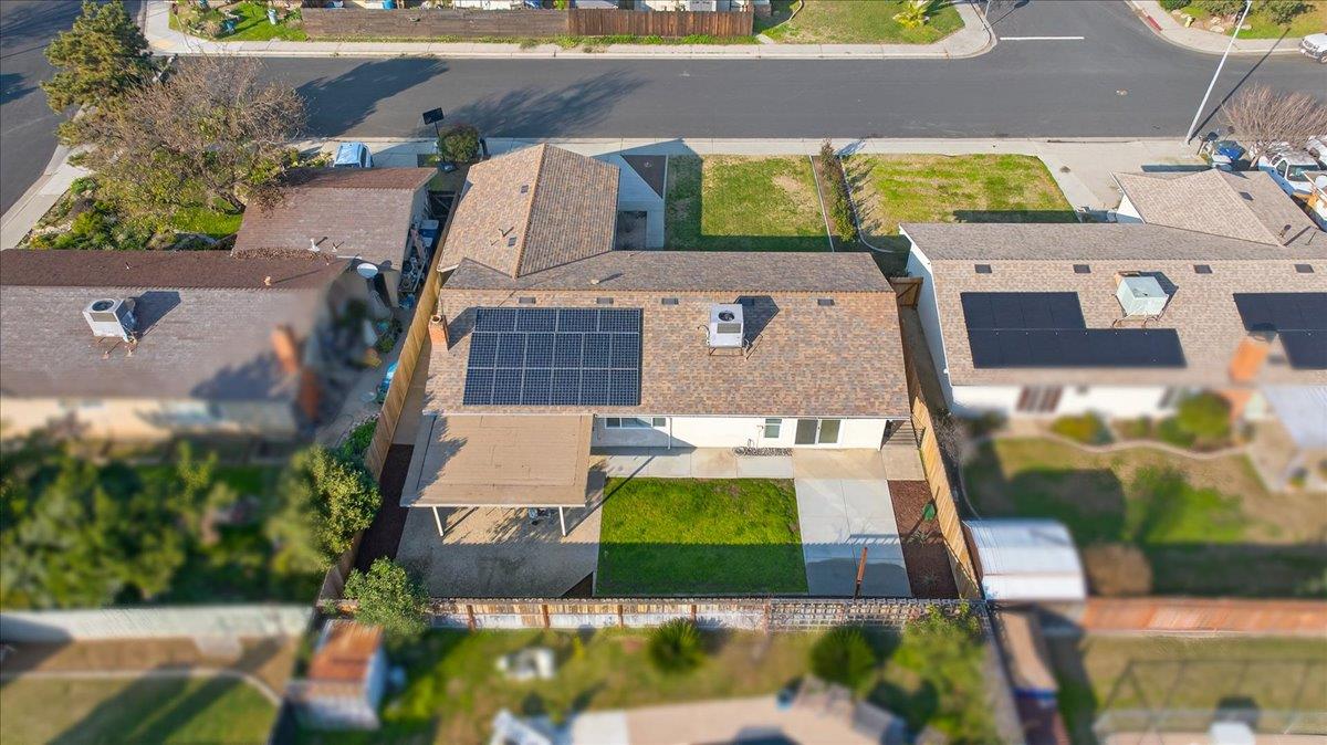 1506 Robinwood Ave, Clovis, CA 93611