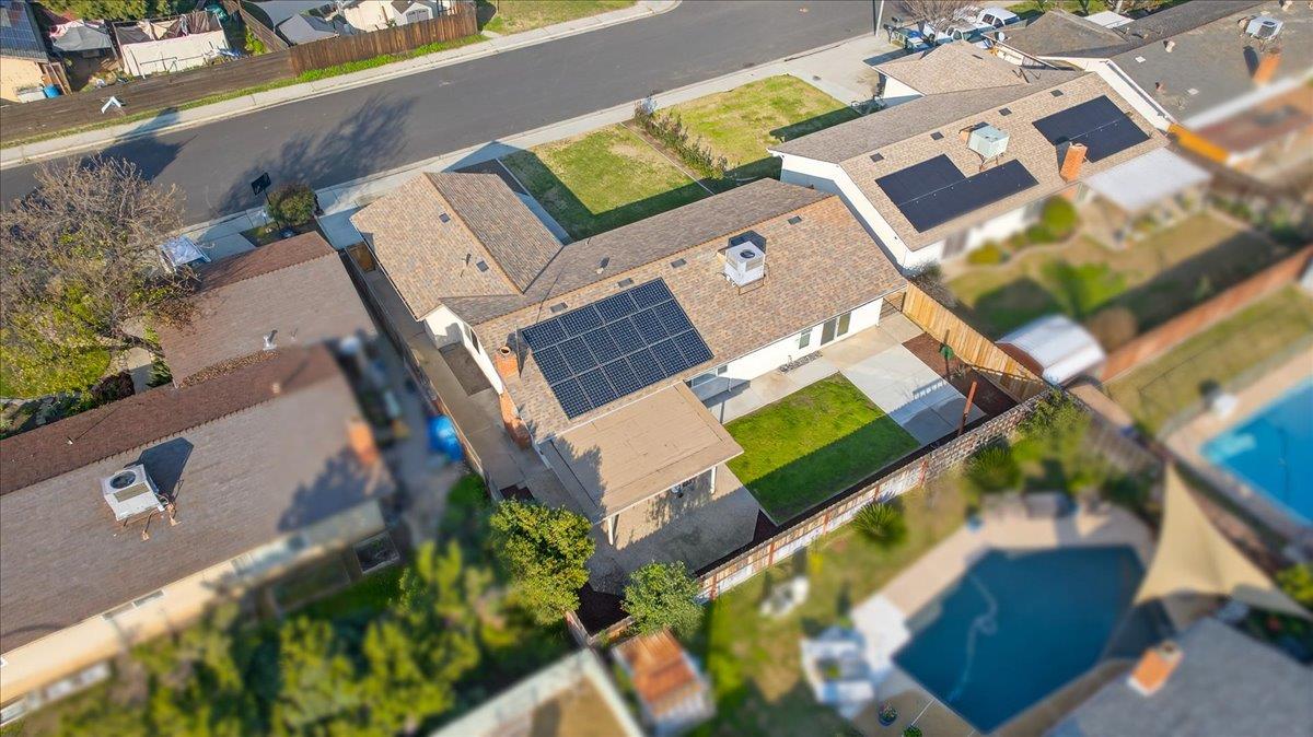 1506 Robinwood Ave, Clovis, CA 93611