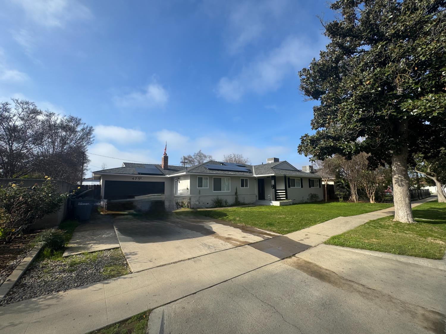 4755 N Sharon Ave, Fresno, CA 93704