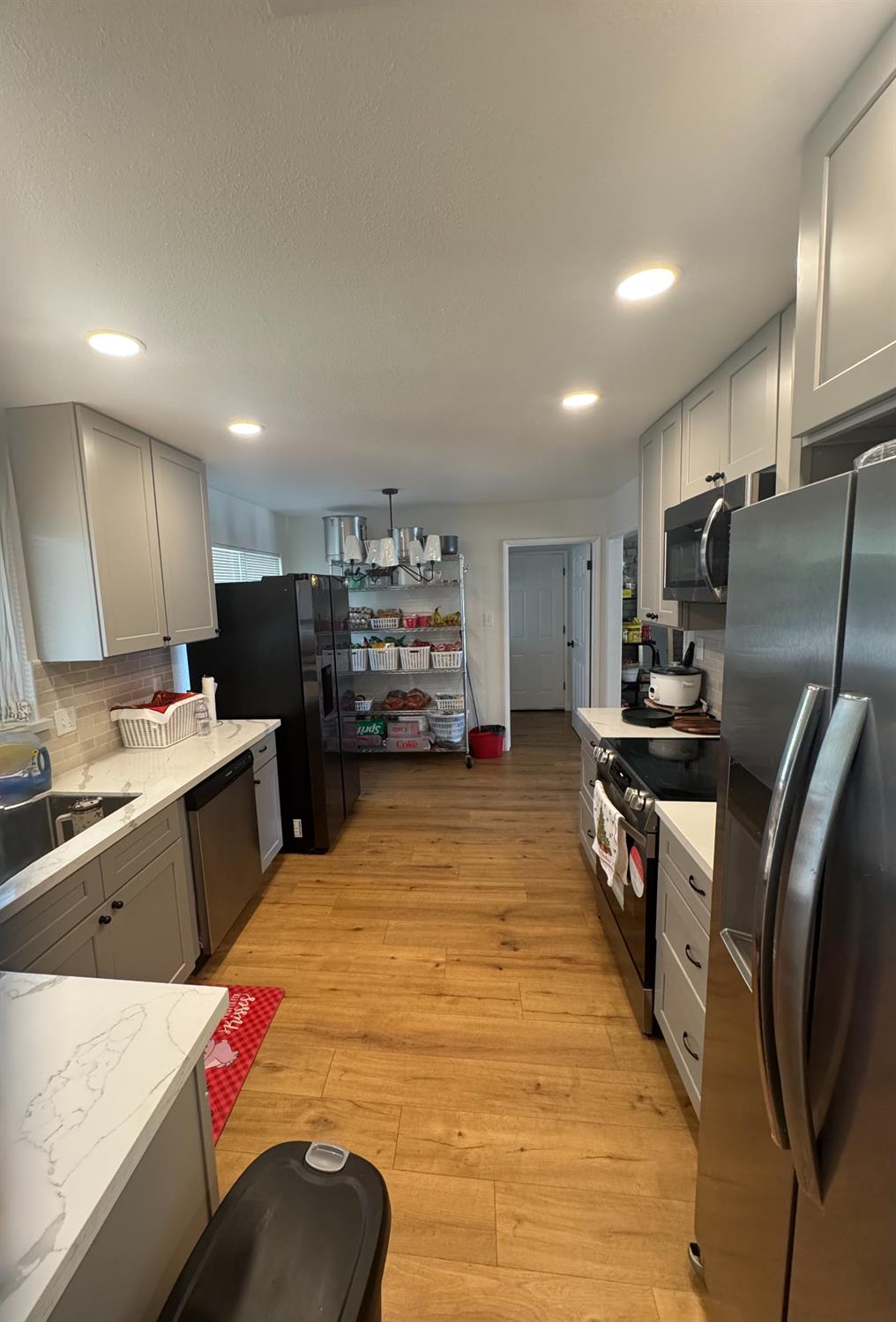 4755 N Sharon Ave, Fresno, CA 93704