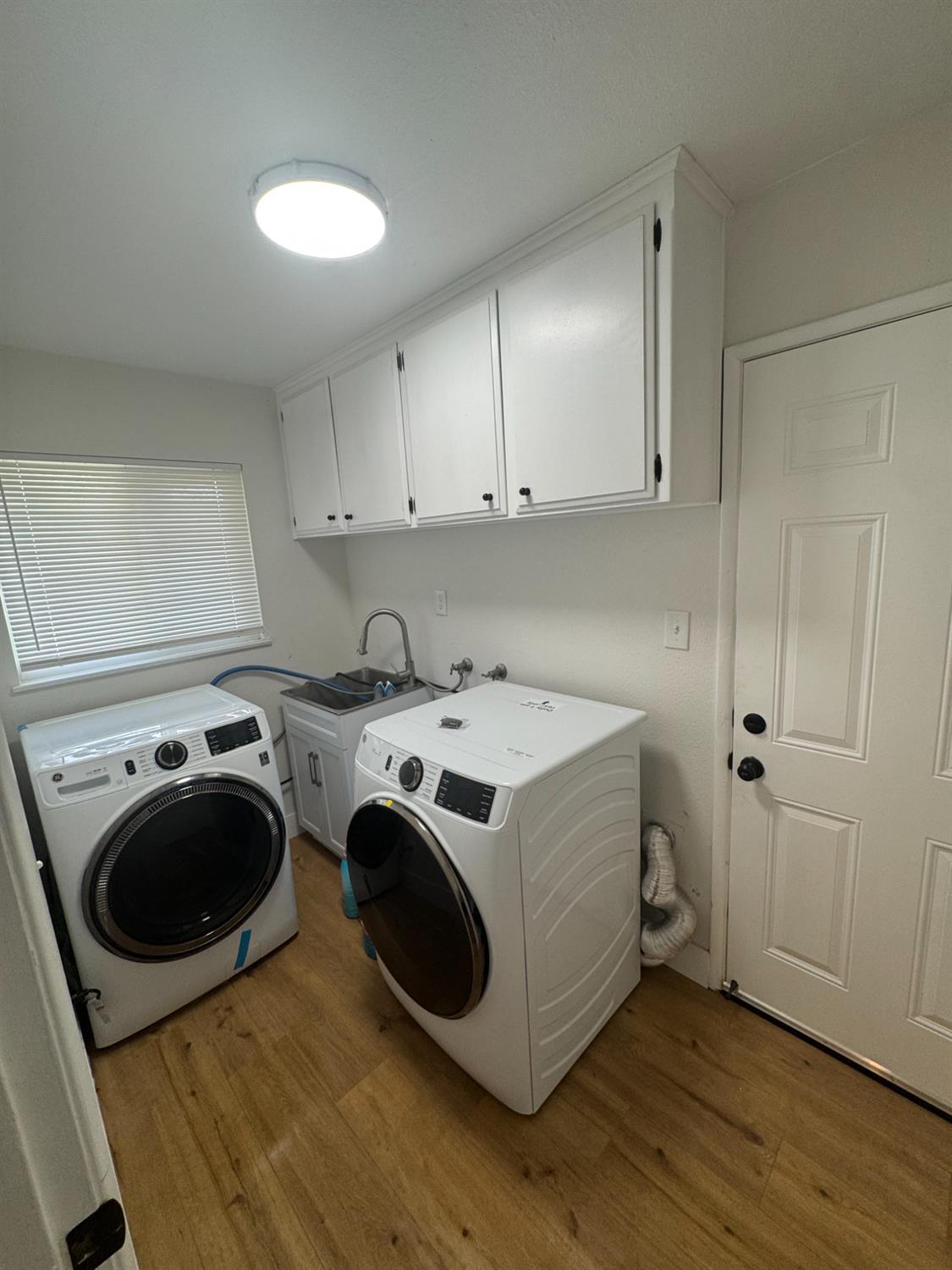 4755 N Sharon Ave, Fresno, CA 93704