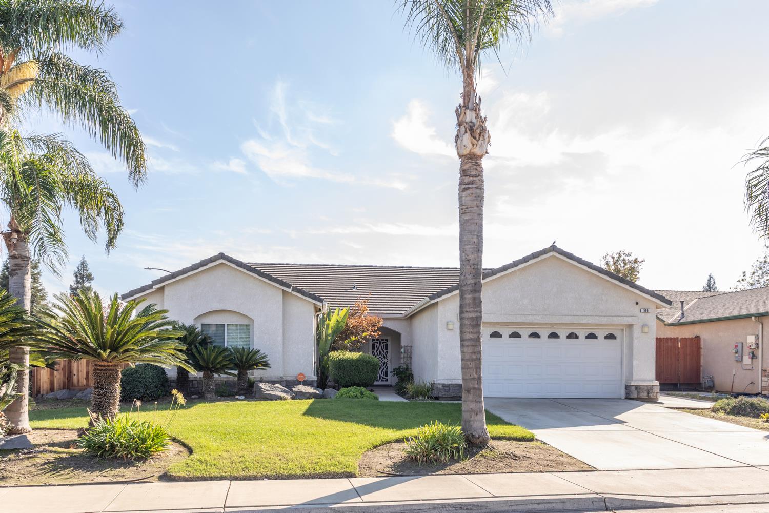 586 0 W Lindquist St, Kingsburg, CA 93631