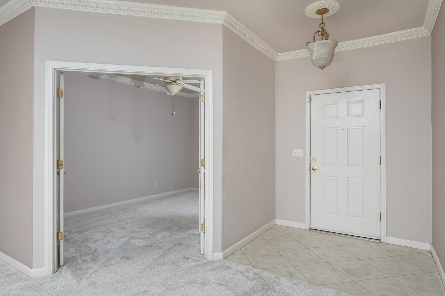 586 0 W Lindquist St, Kingsburg, CA 93631