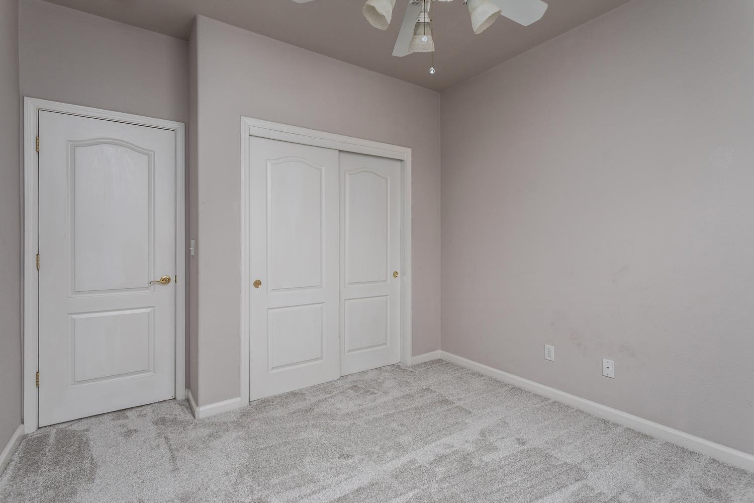 586 0 W Lindquist St, Kingsburg, CA 93631