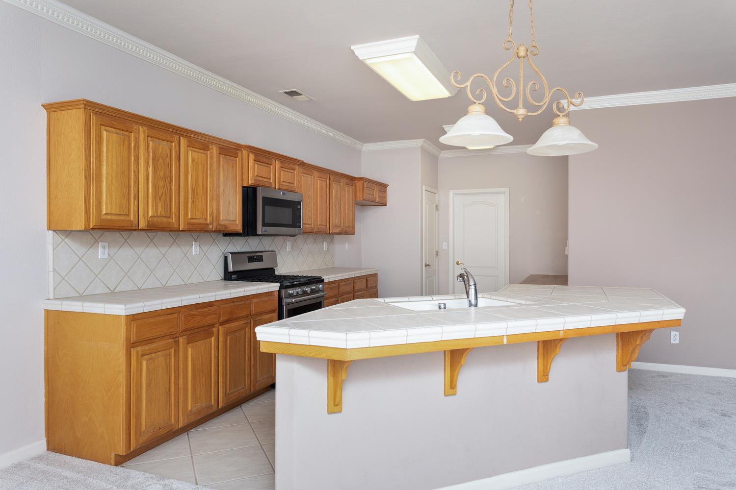 586 0 W Lindquist St, Kingsburg, CA 93631