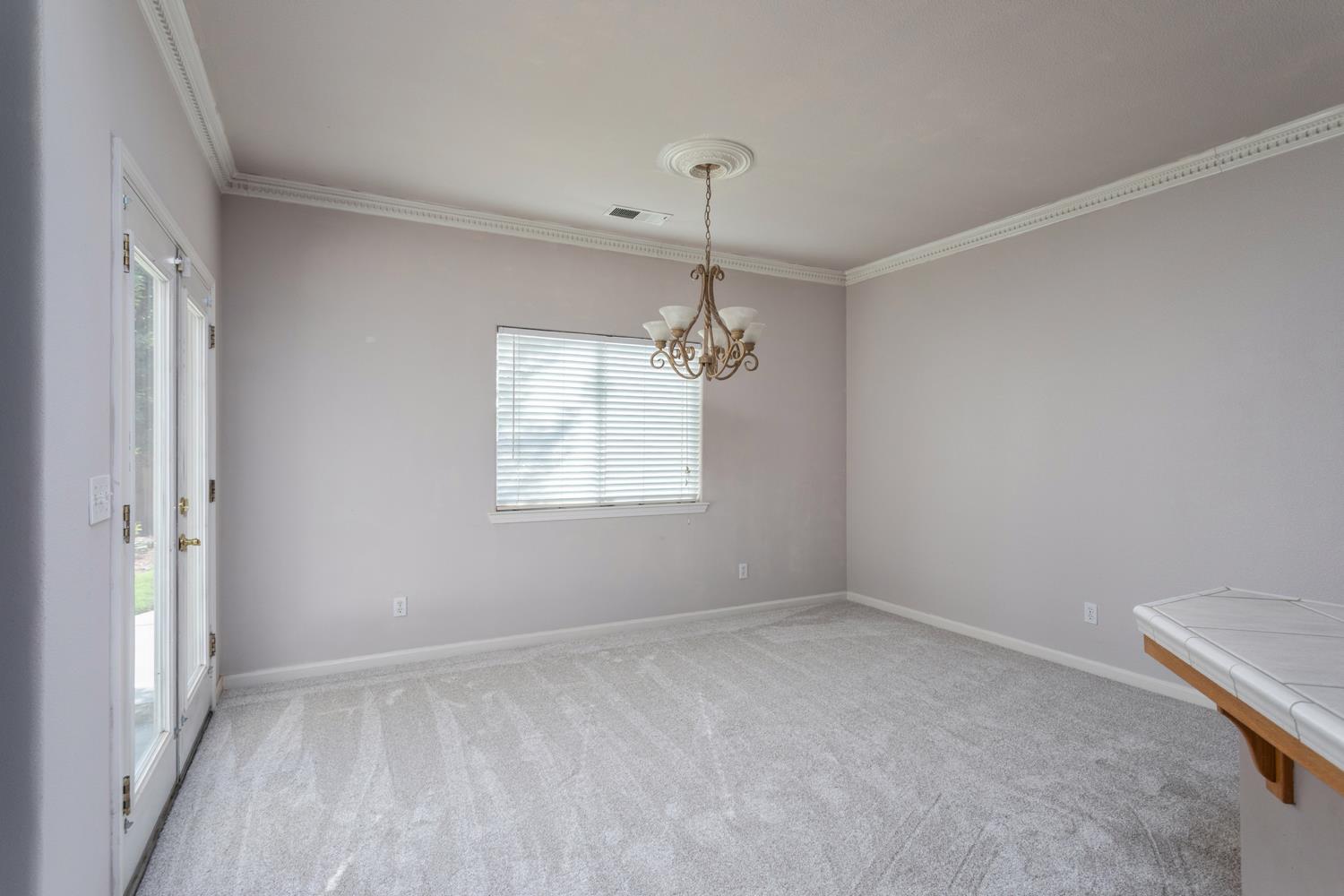 586 0 W Lindquist St, Kingsburg, CA 93631