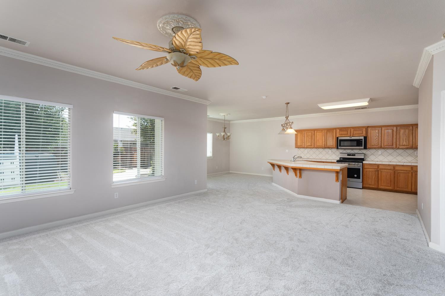 586 0 W Lindquist St, Kingsburg, CA 93631