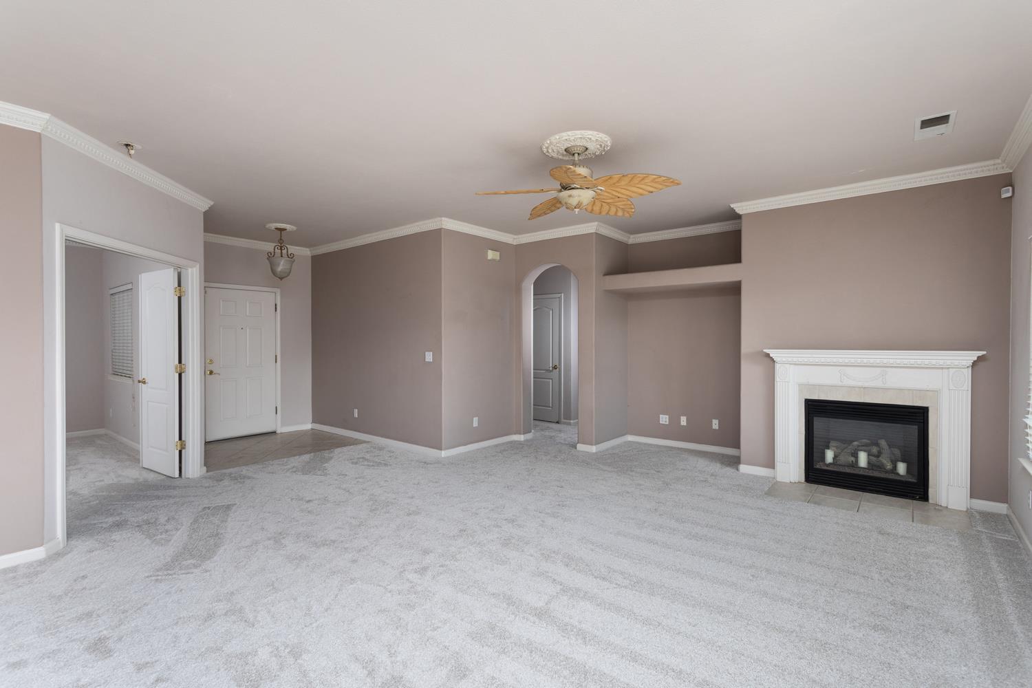 586 0 W Lindquist St, Kingsburg, CA 93631