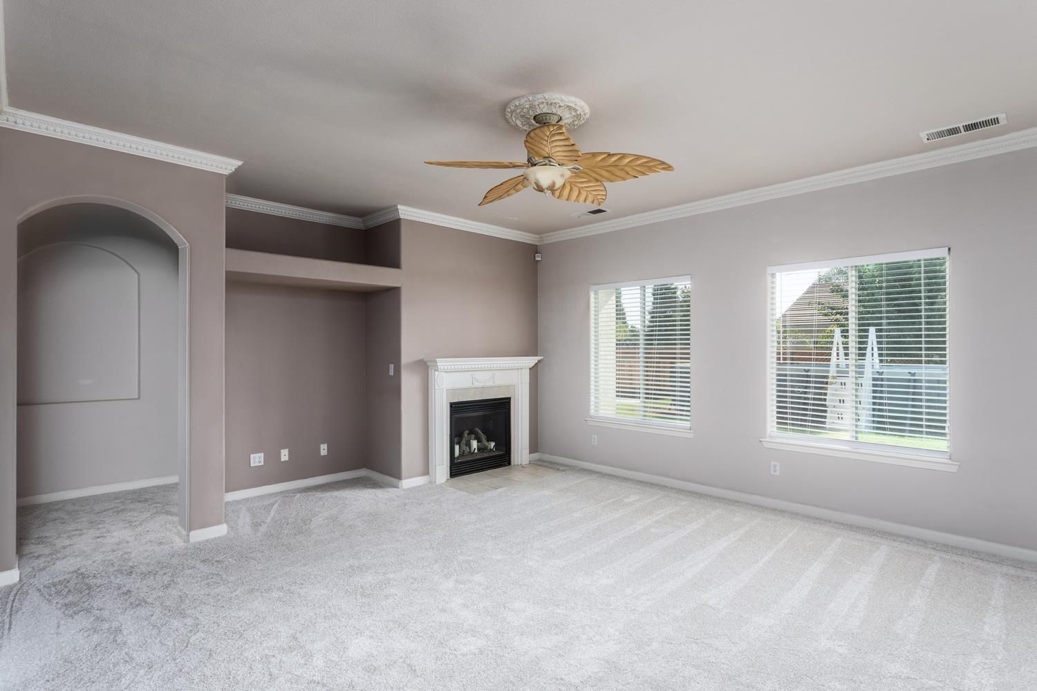 586 0 W Lindquist St, Kingsburg, CA 93631