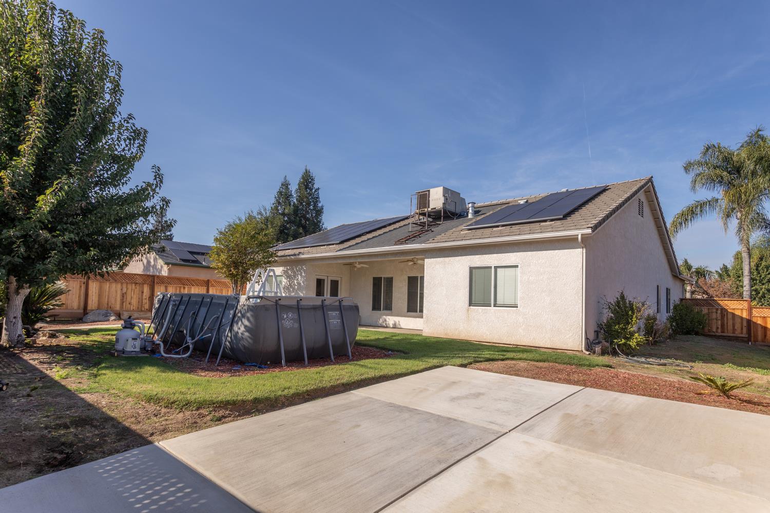 586 0 W Lindquist St, Kingsburg, CA 93631