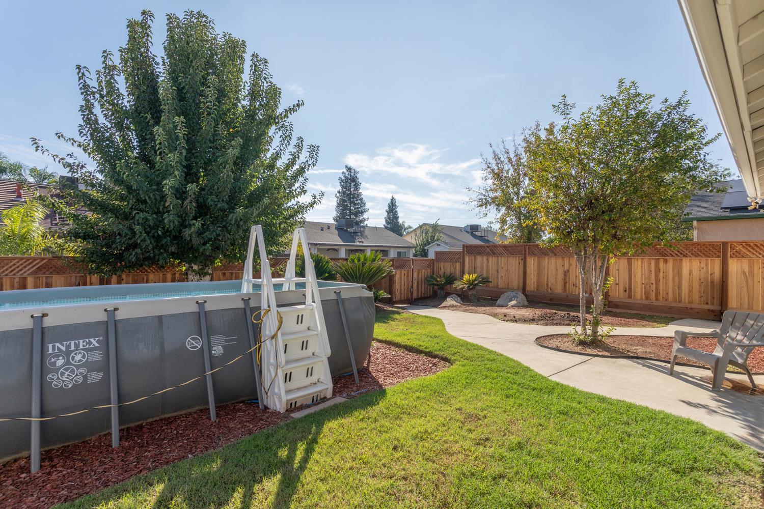 586 0 W Lindquist St, Kingsburg, CA 93631