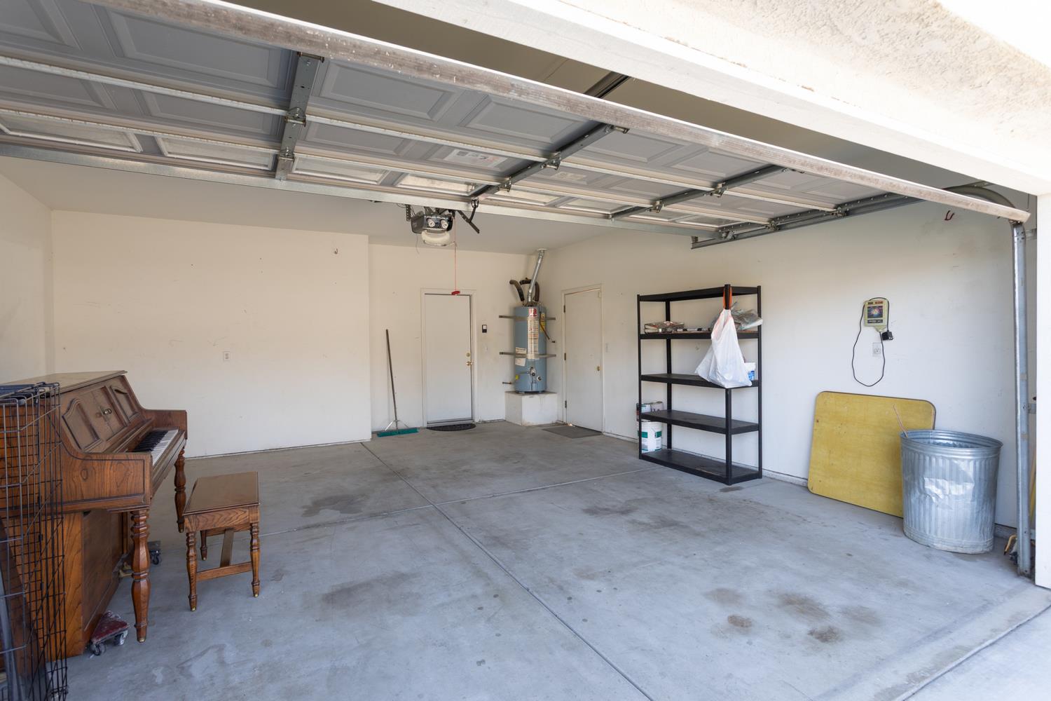 586 0 W Lindquist St, Kingsburg, CA 93631