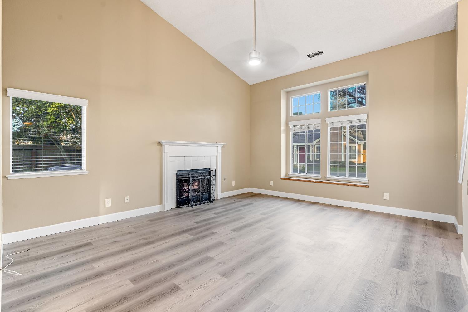 8665 N Cedar Ave #156, Fresno, CA 93720