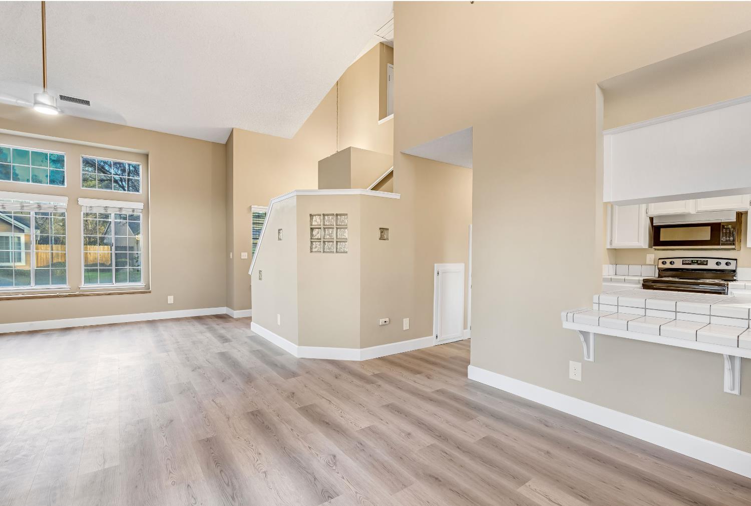 8665 N Cedar Ave #156, Fresno, CA 93720