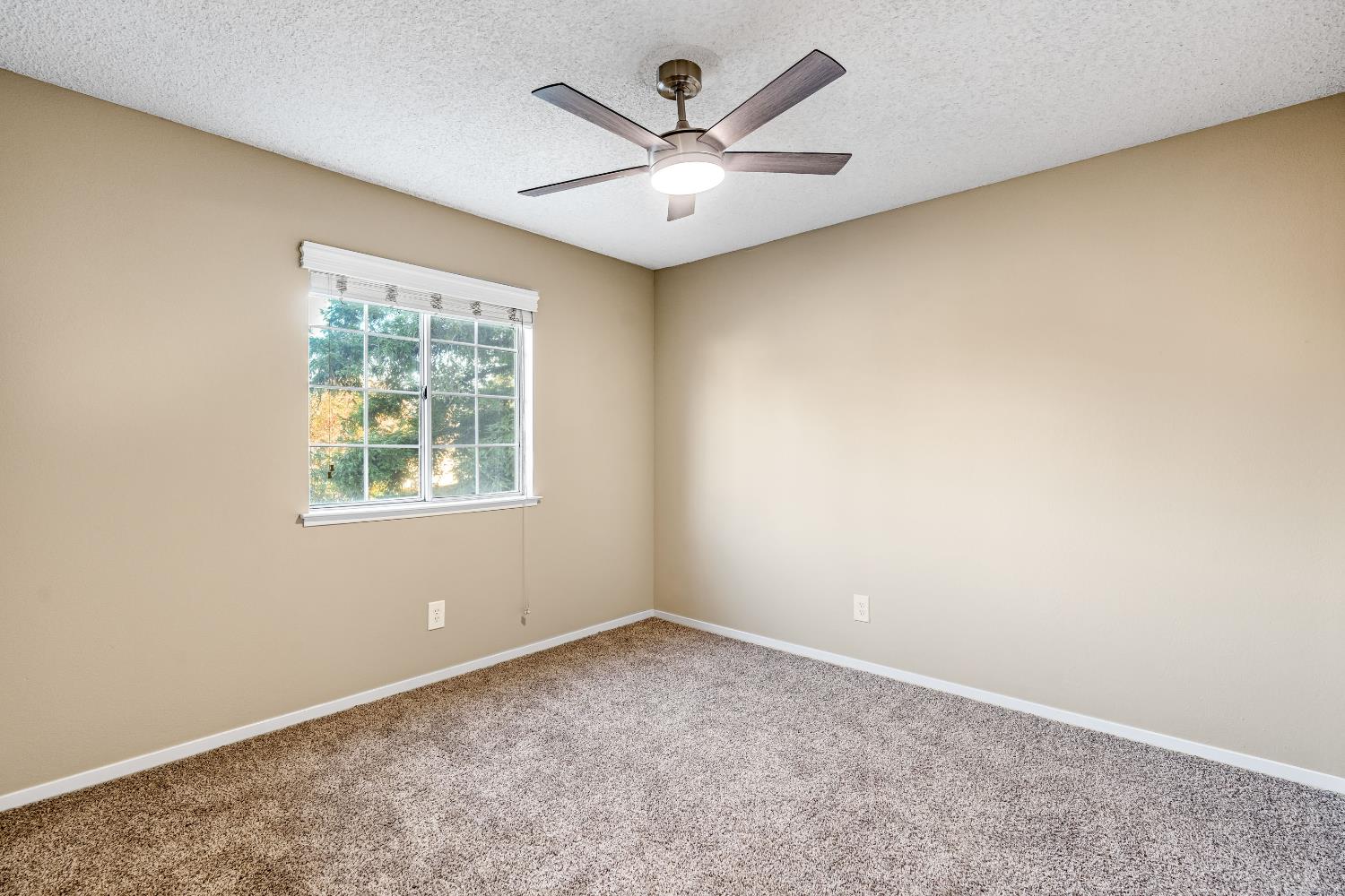 8665 N Cedar Ave #156, Fresno, CA 93720