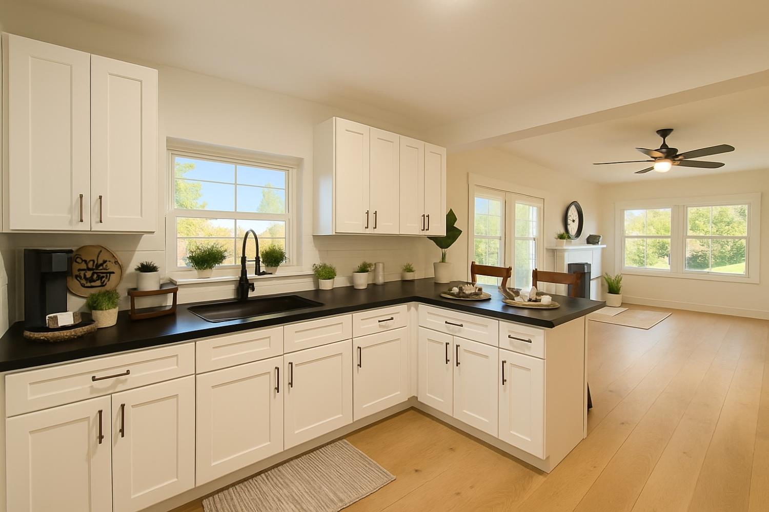 8627 12th St, San Joaquin, CA 93660