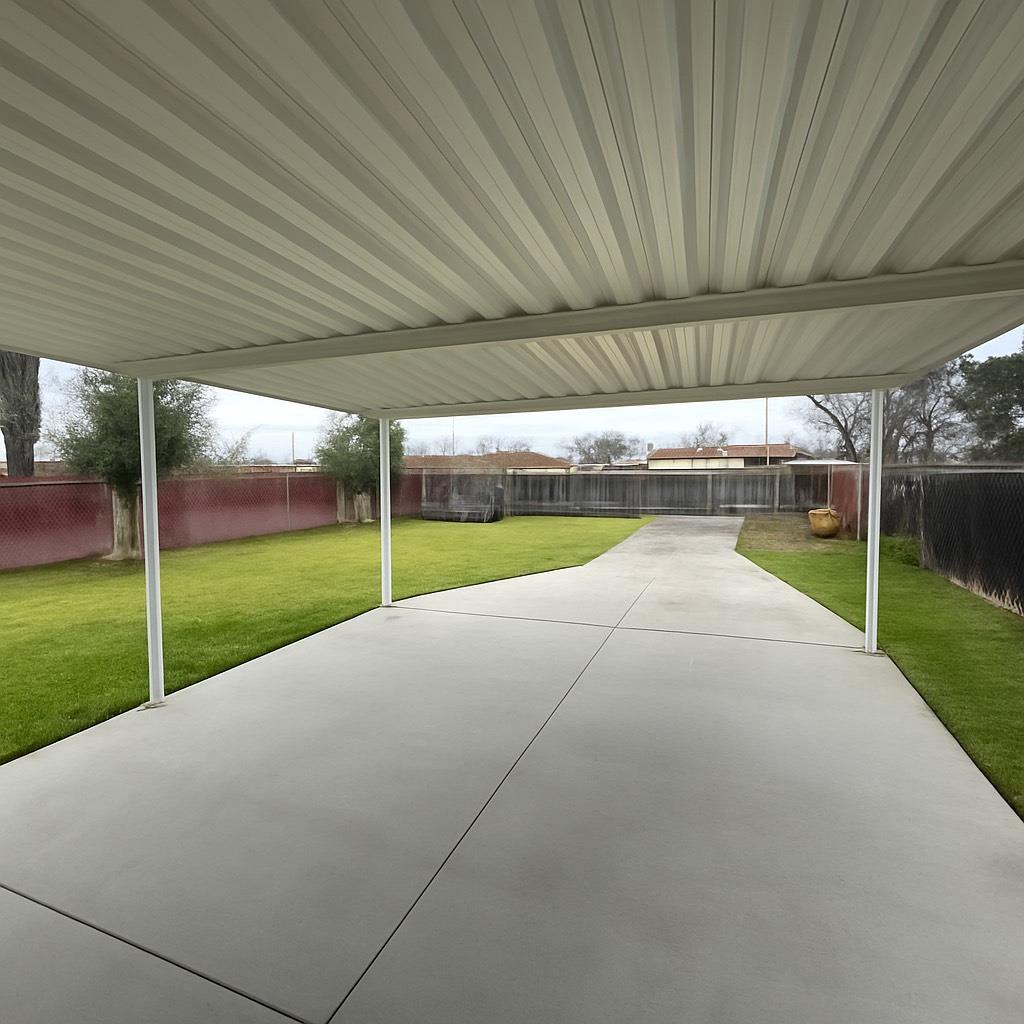 8627 12th St, San Joaquin, CA 93660