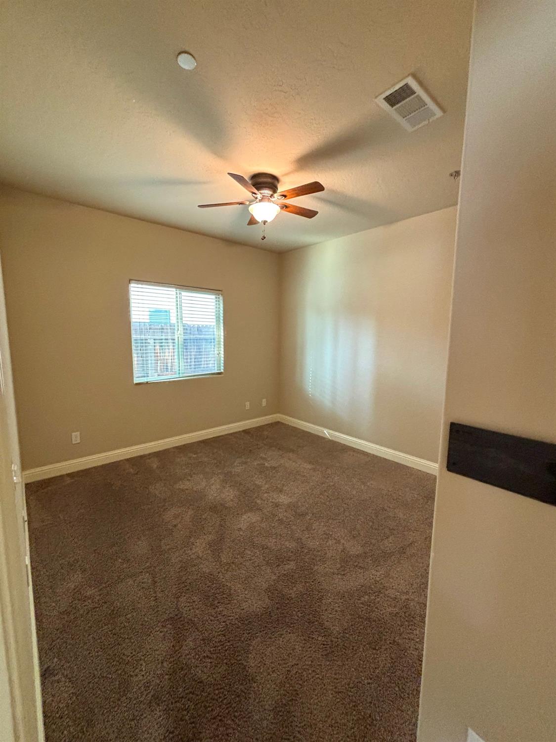 6235 E Pontiac Way, Fresno, CA 93727