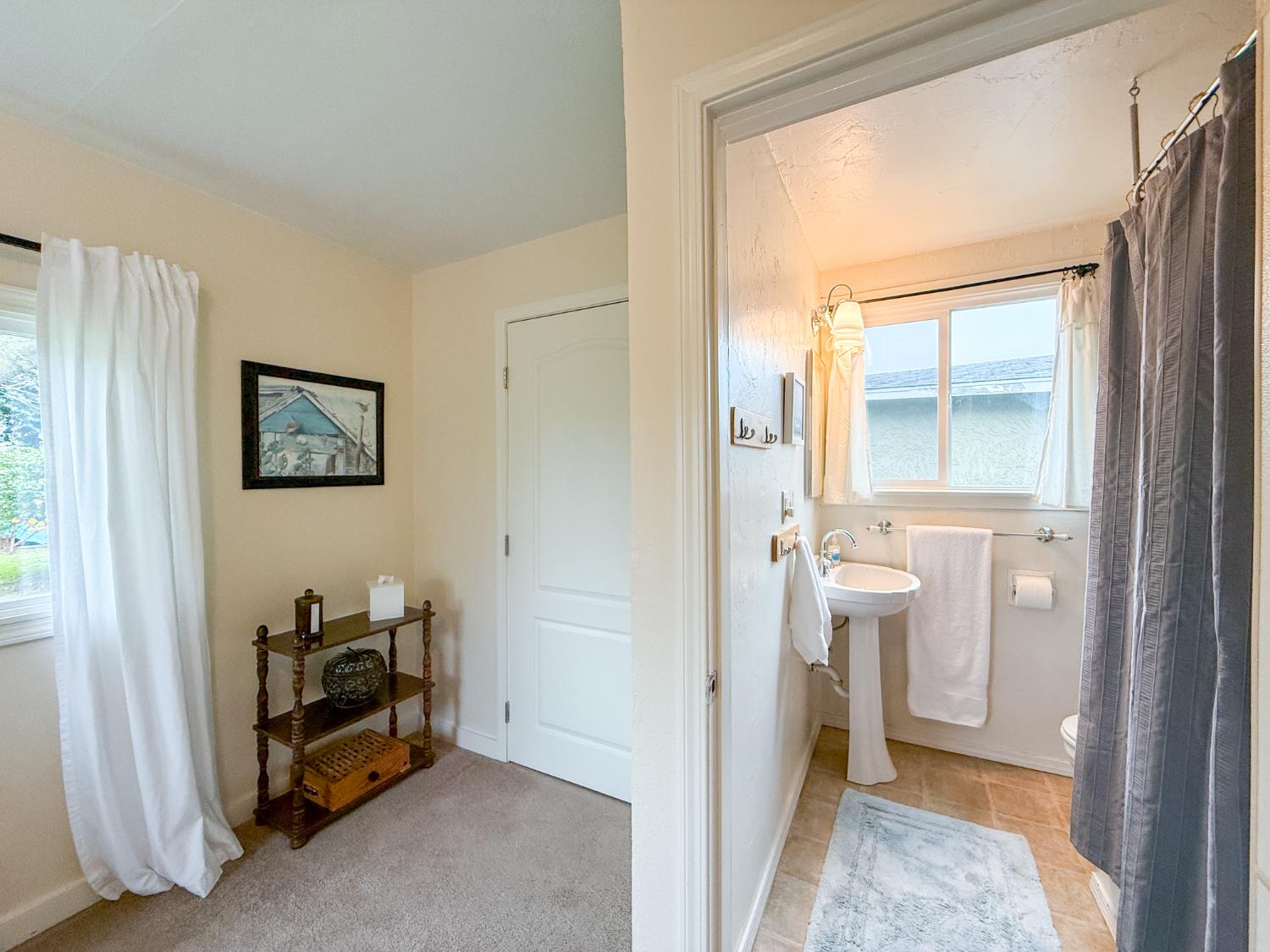 674 Wallis Ave, Gustine, CA 95340