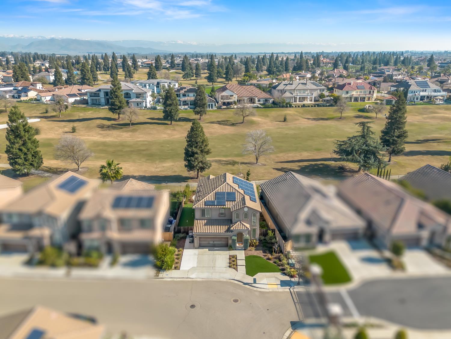 11584 N Via Venitzia Ave, Fresno, CA 93730