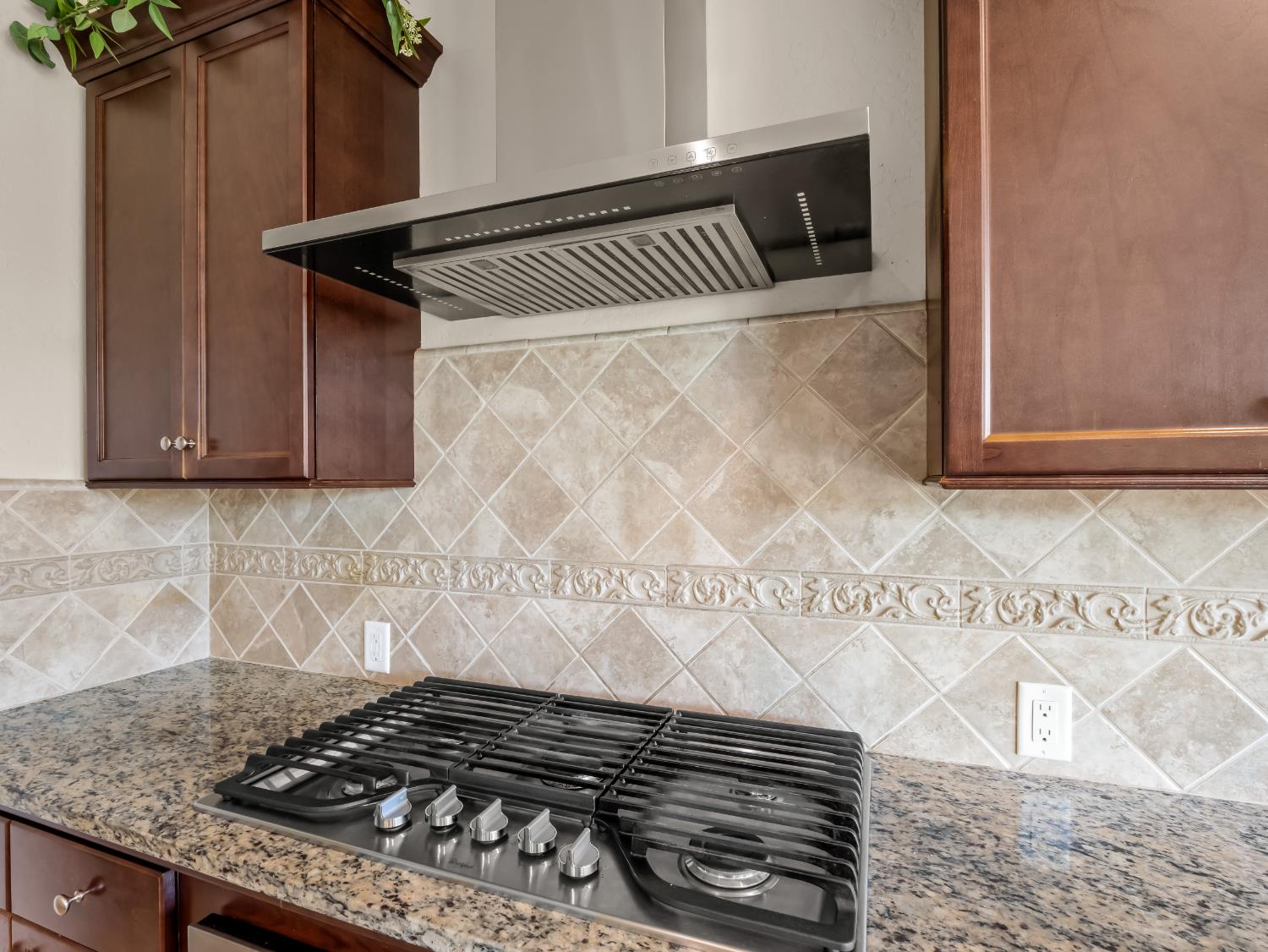 11584 N Via Venitzia Ave, Fresno, CA 93730