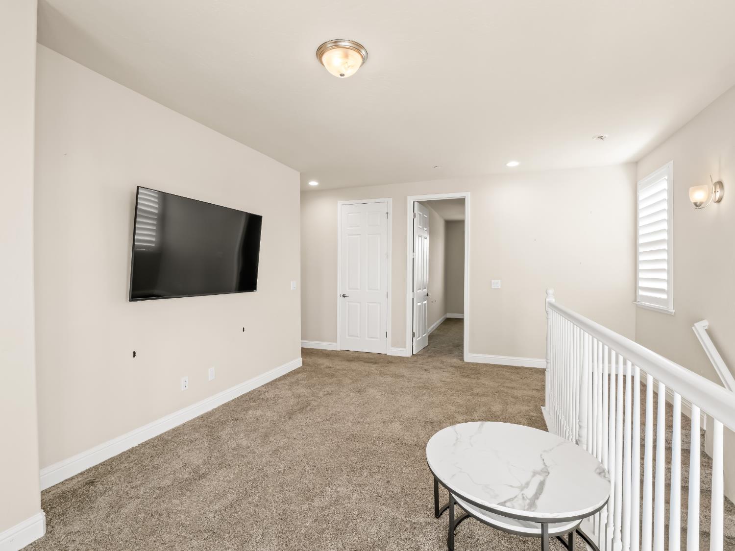 11584 N Via Venitzia Ave, Fresno, CA 93730