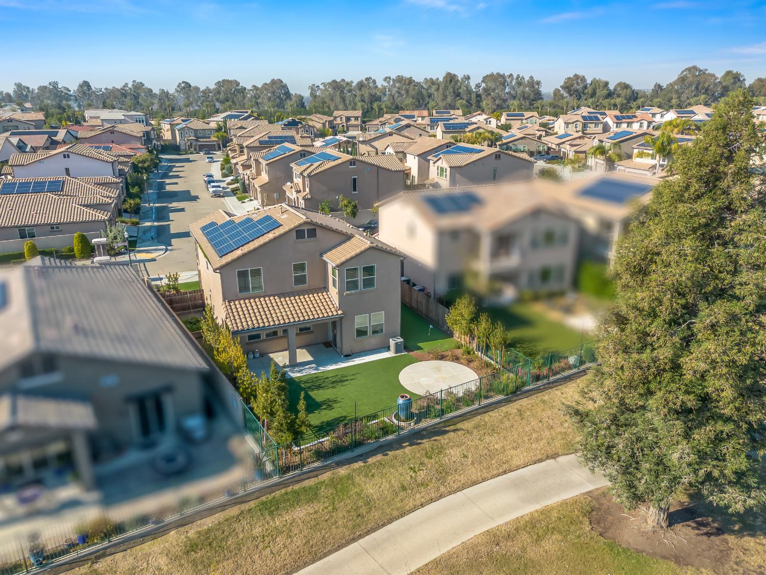 11584 N Via Venitzia Ave, Fresno, CA 93730