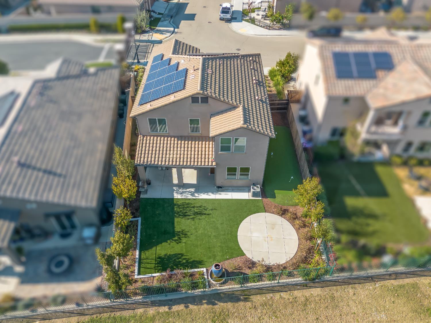 11584 N Via Venitzia Ave, Fresno, CA 93730