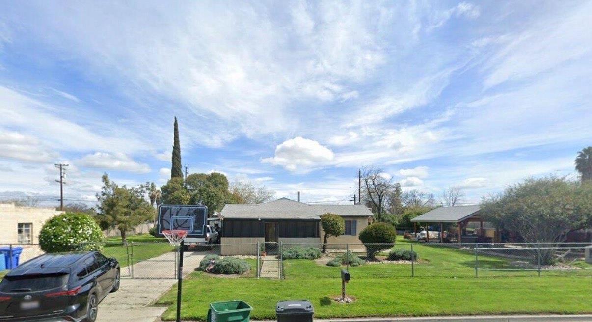 909 E Flory Ave, Corcoran, CA 93212