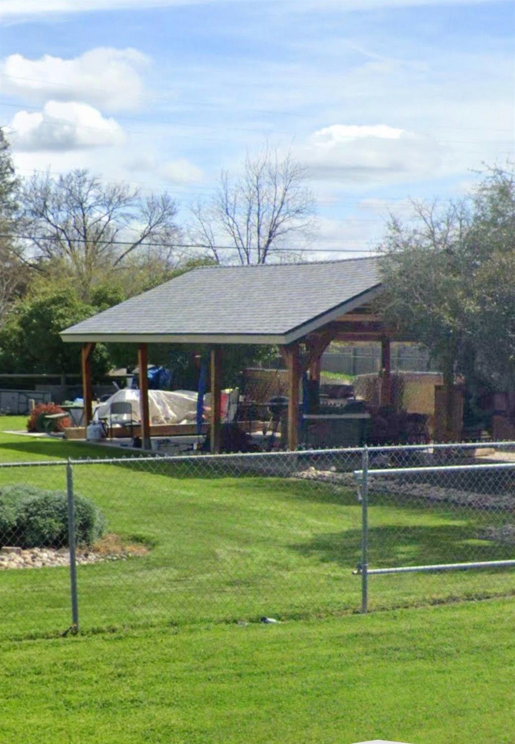 909 E Flory Ave, Corcoran, CA 93212