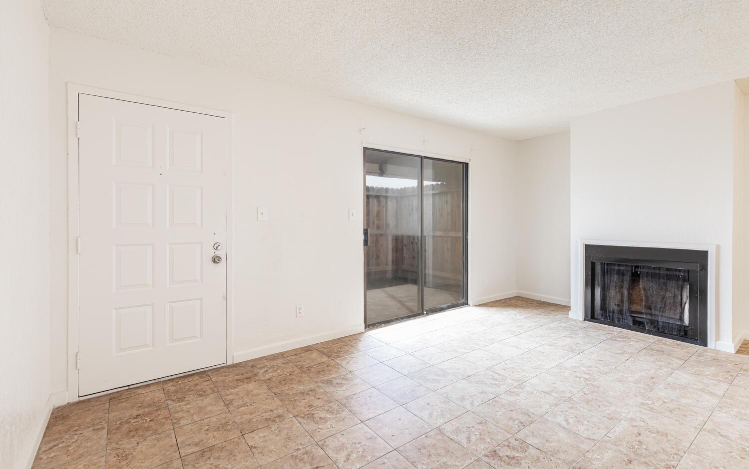 5181 E Olive Ave #121, Fresno, CA 93727