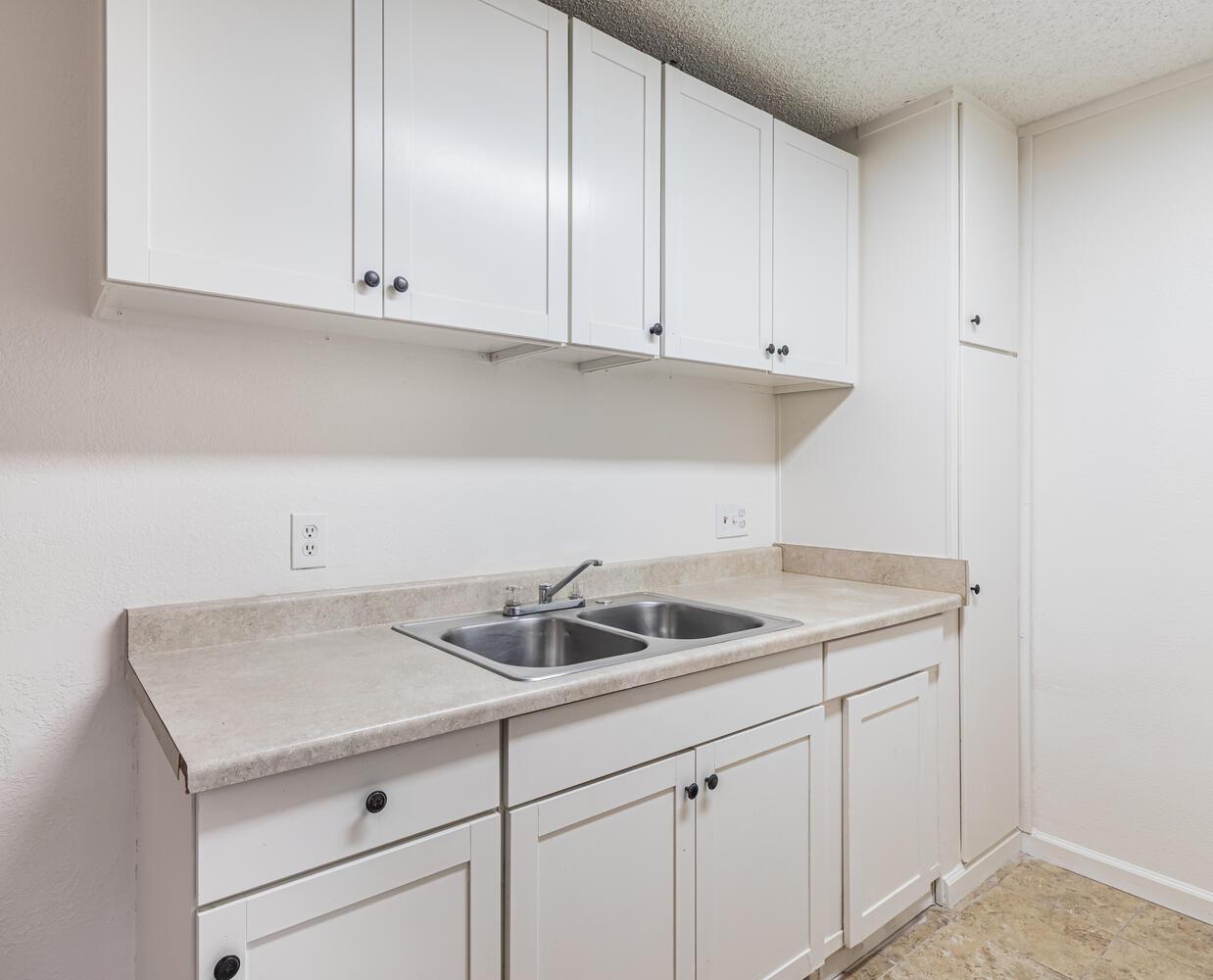 5181 E Olive Ave #121, Fresno, CA 93727