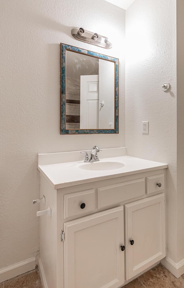 5181 E Olive Ave #121, Fresno, CA 93727