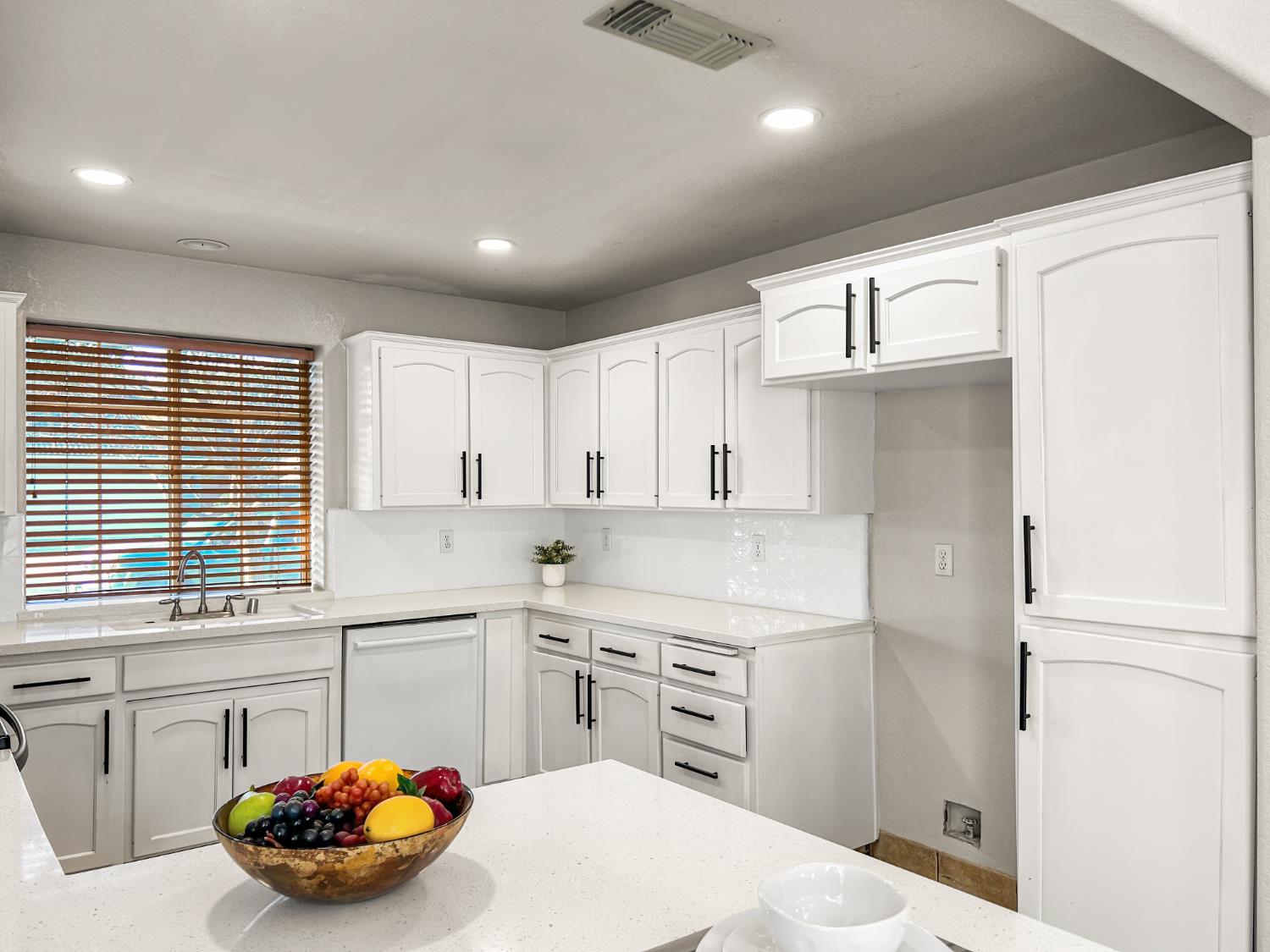 8534 N Meridian Ave, Fresno, CA 93720