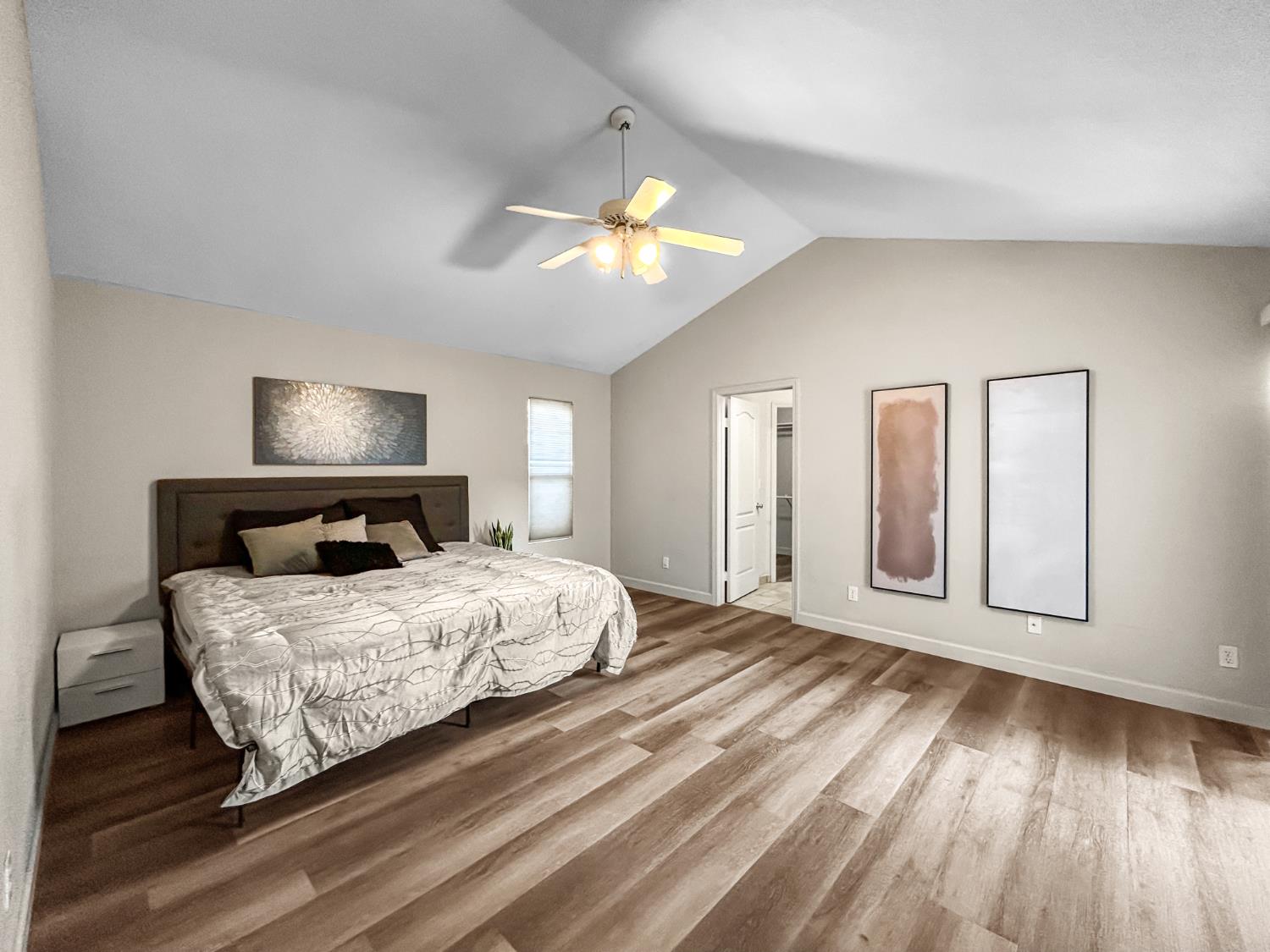 8534 N Meridian Ave, Fresno, CA 93720