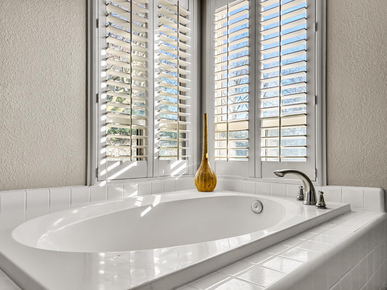 8534 N Meridian Ave, Fresno, CA 93720