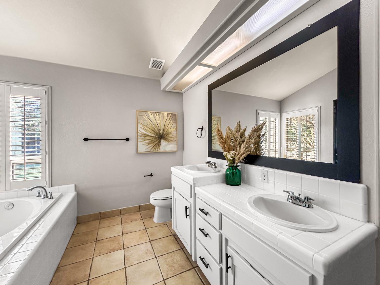 8534 N Meridian Ave, Fresno, CA 93720