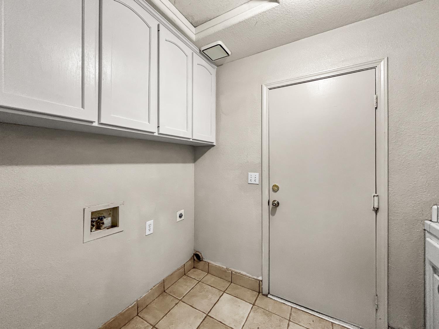 8534 N Meridian Ave, Fresno, CA 93720