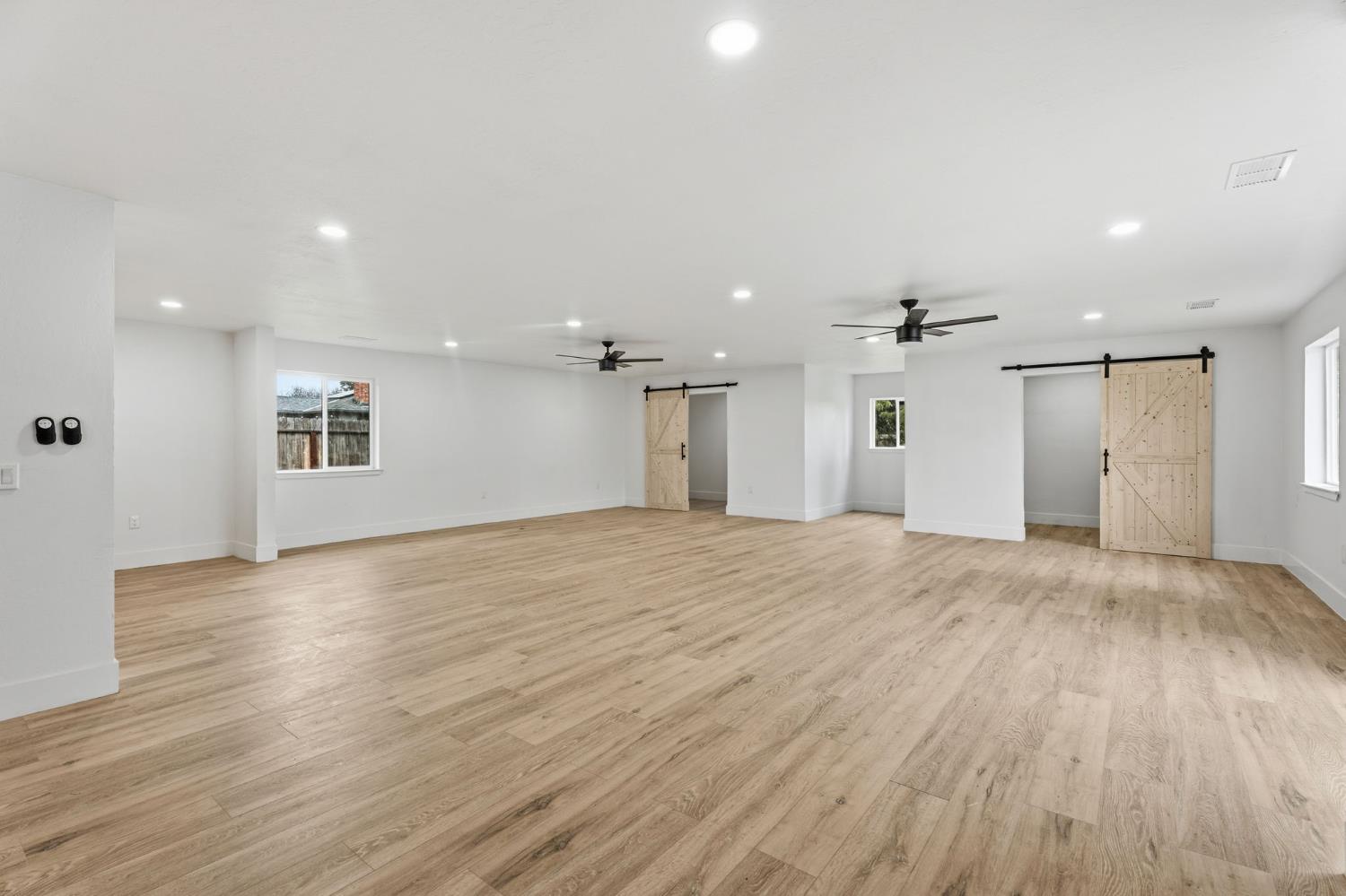 10326 N Fowler Ave, Clovis, CA 93619