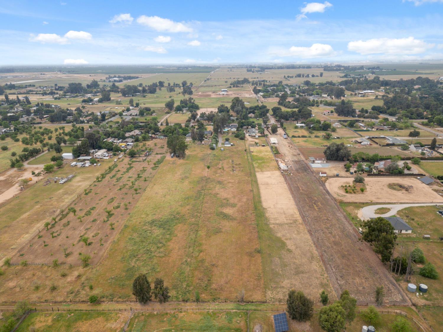 10326 N Fowler Ave, Clovis, CA 93619