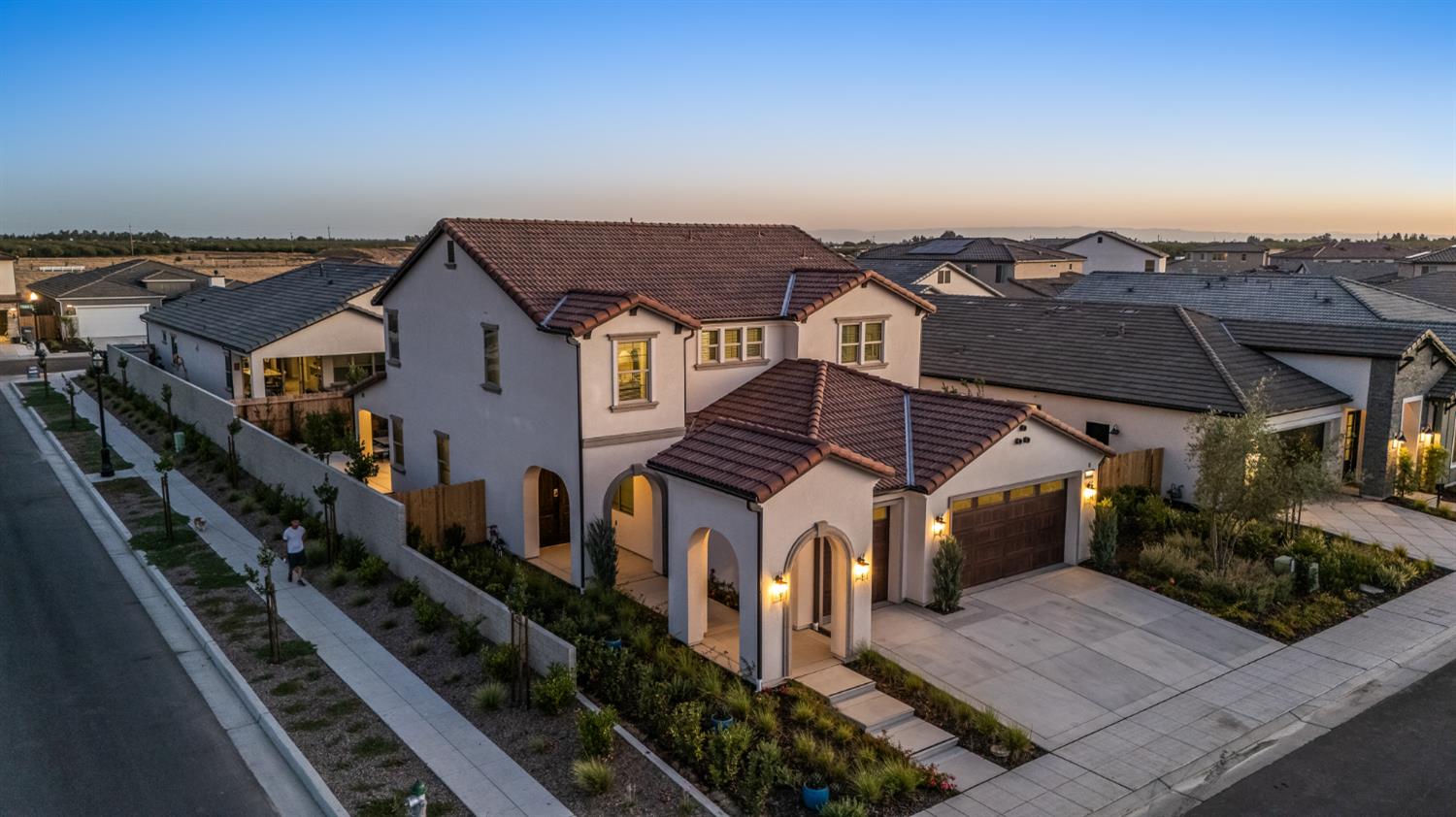 7243 W Ashcroft Ave, Fresno, CA 93723