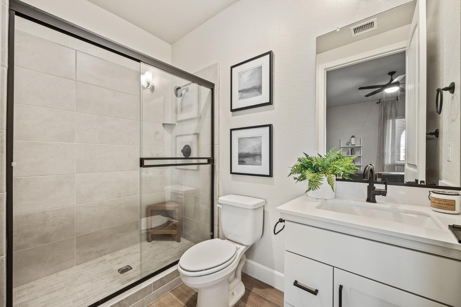 7243 W Ashcroft Ave, Fresno, CA 93723