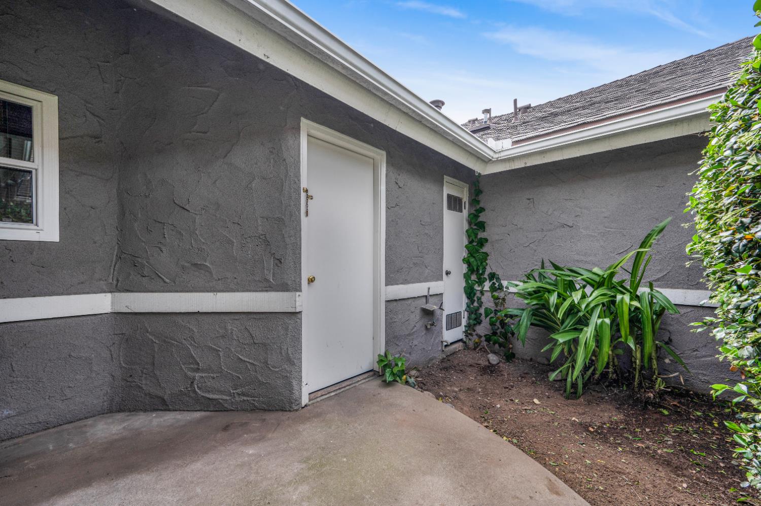 381 E Nees #122, Fresno, CA 93720