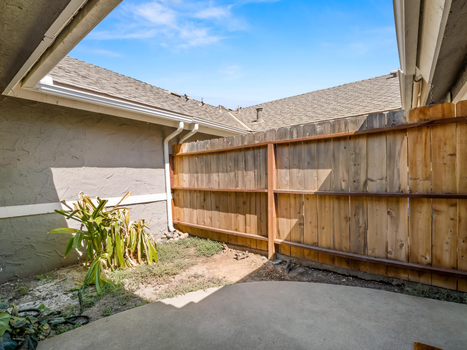 381 E Nees #122, Fresno, CA 93720