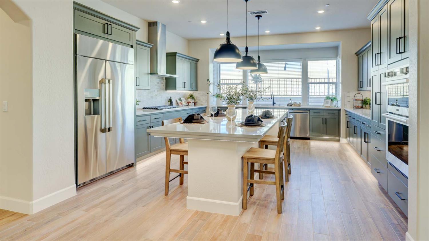 11206 N Via Ravenna Dr, Fresno, CA 93730