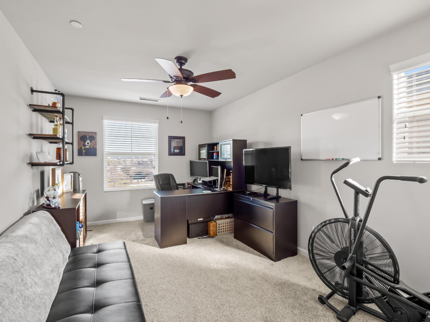 1573 Joy Dr, Clovis, CA 93619