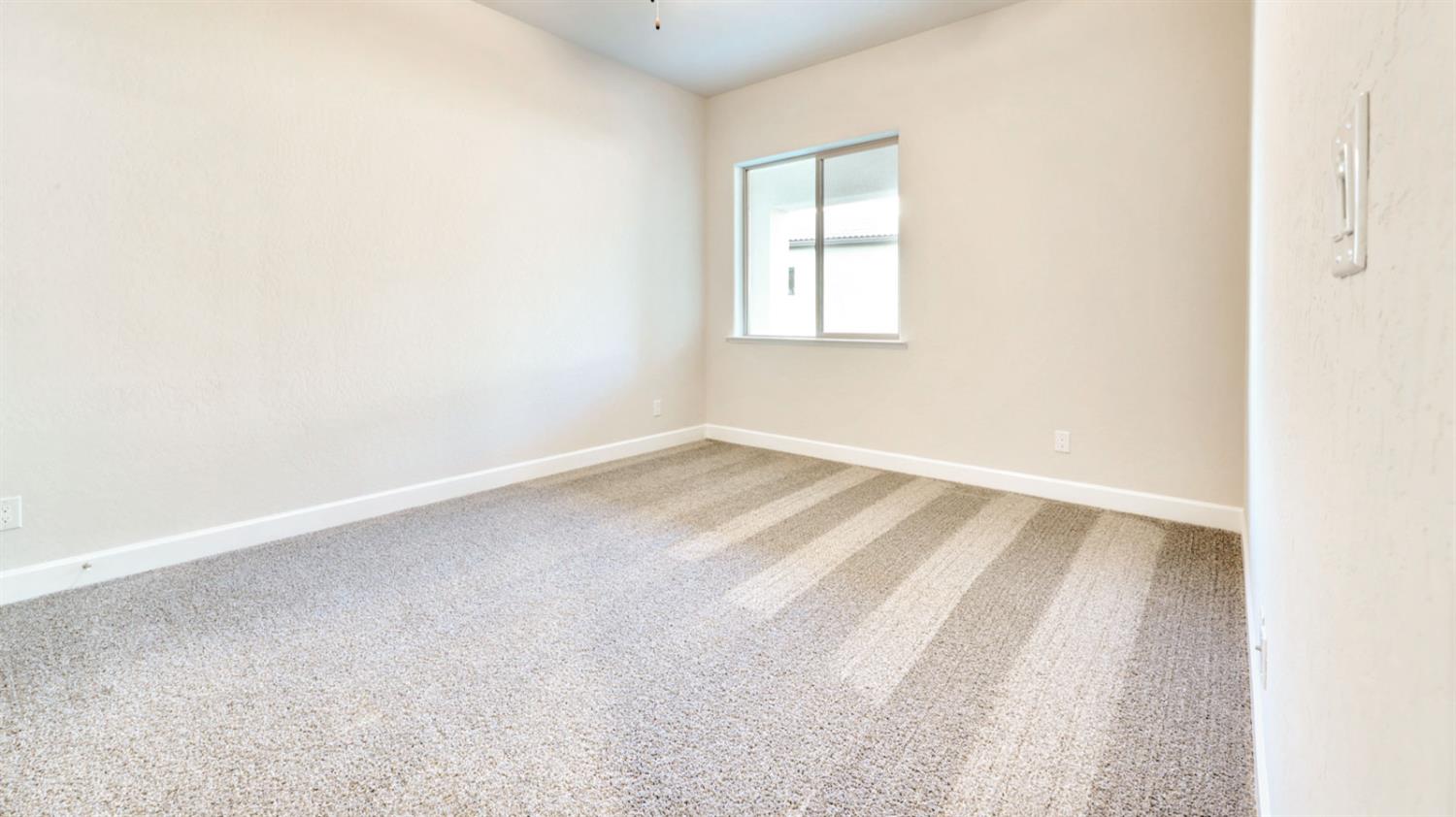 951 Talus Way South, Madera, CA 93636