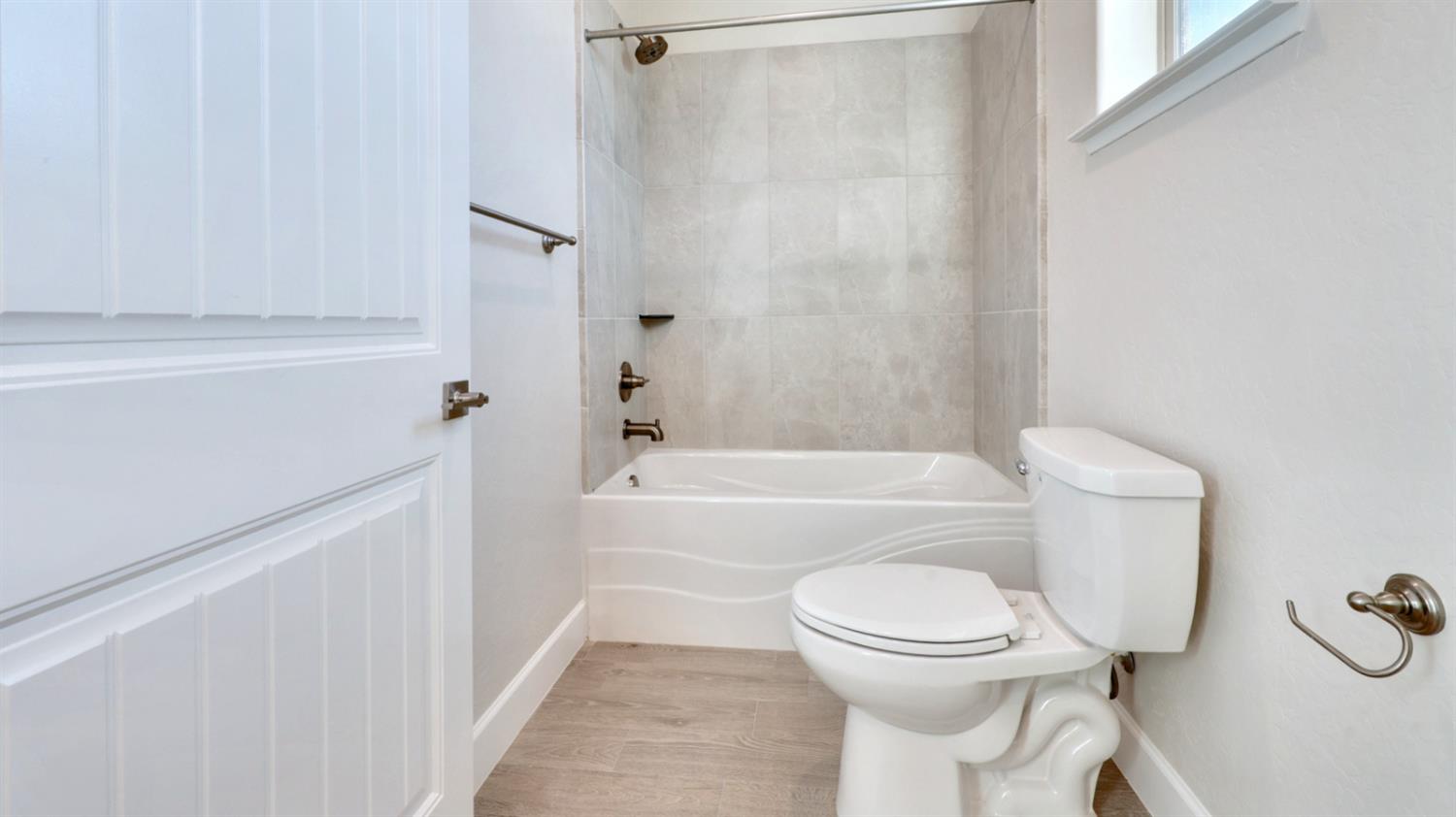 951 Talus Way South, Madera, CA 93636